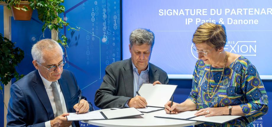 Danone et l’Institut Polytechnique de Paris signent un partenariat pour faire  émerger les innovations de demain en santé et nutrition grâce au programme  IP Paris Connexion